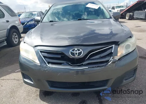 2011 Toyota Camry Le z USA, uszkodzony, nr VIN 4T4BF3EK1BR155804